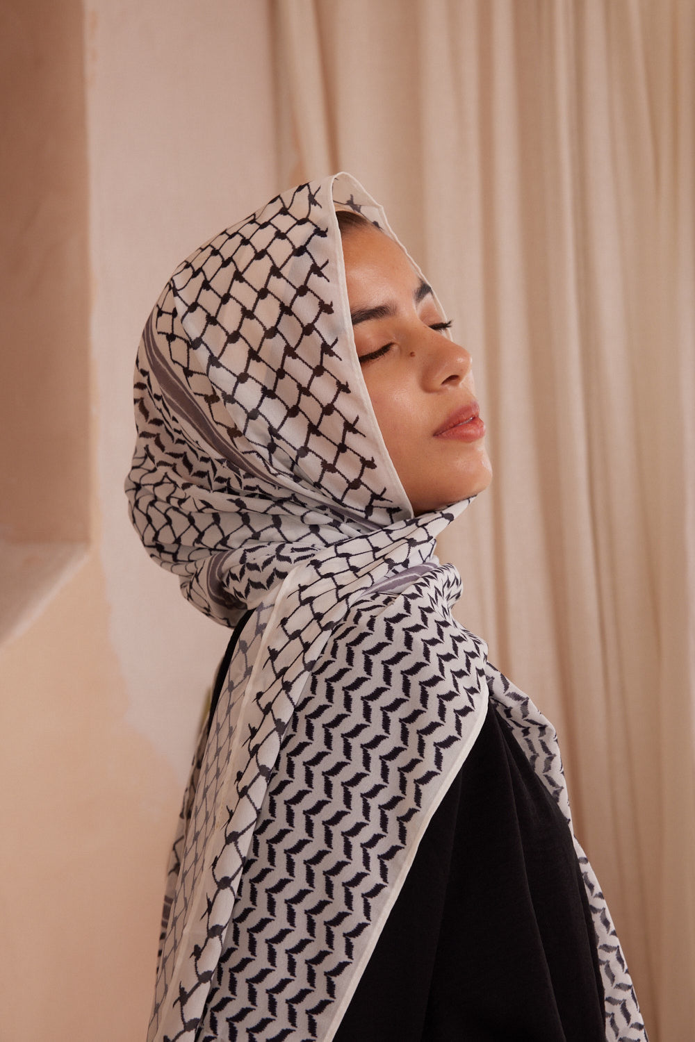 Keffiyeh Patterns Peace Dove Hijab 765 - Black - Meliza