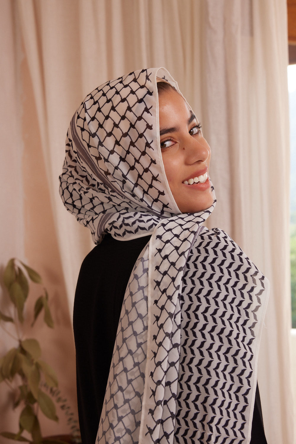 Keffiyeh Patterns Peace Dove Hijab 765 - Black - Meliza