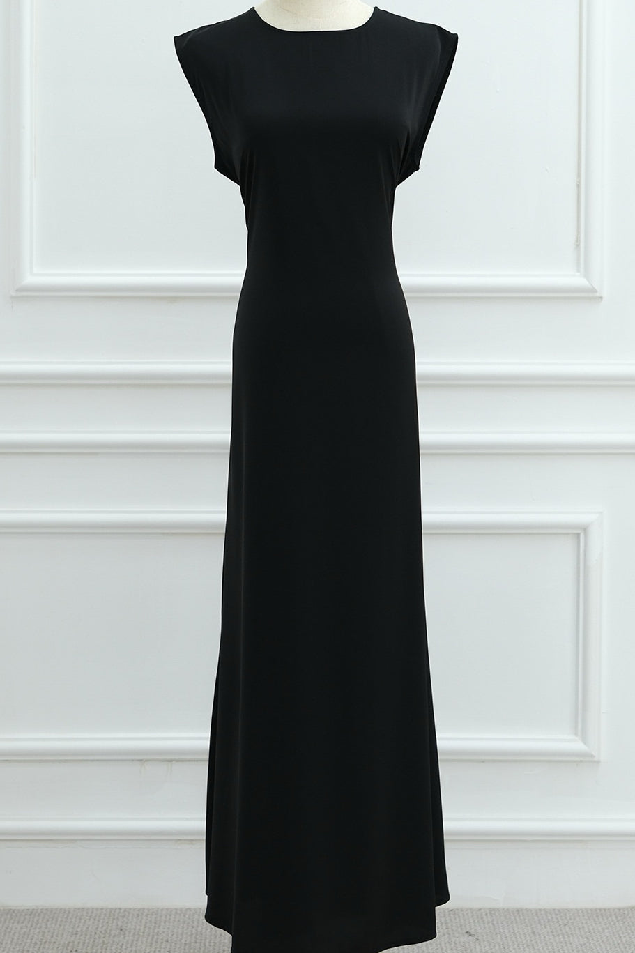 Meher Solid Nida Sleeveless Inner Abaya 1003 - Black