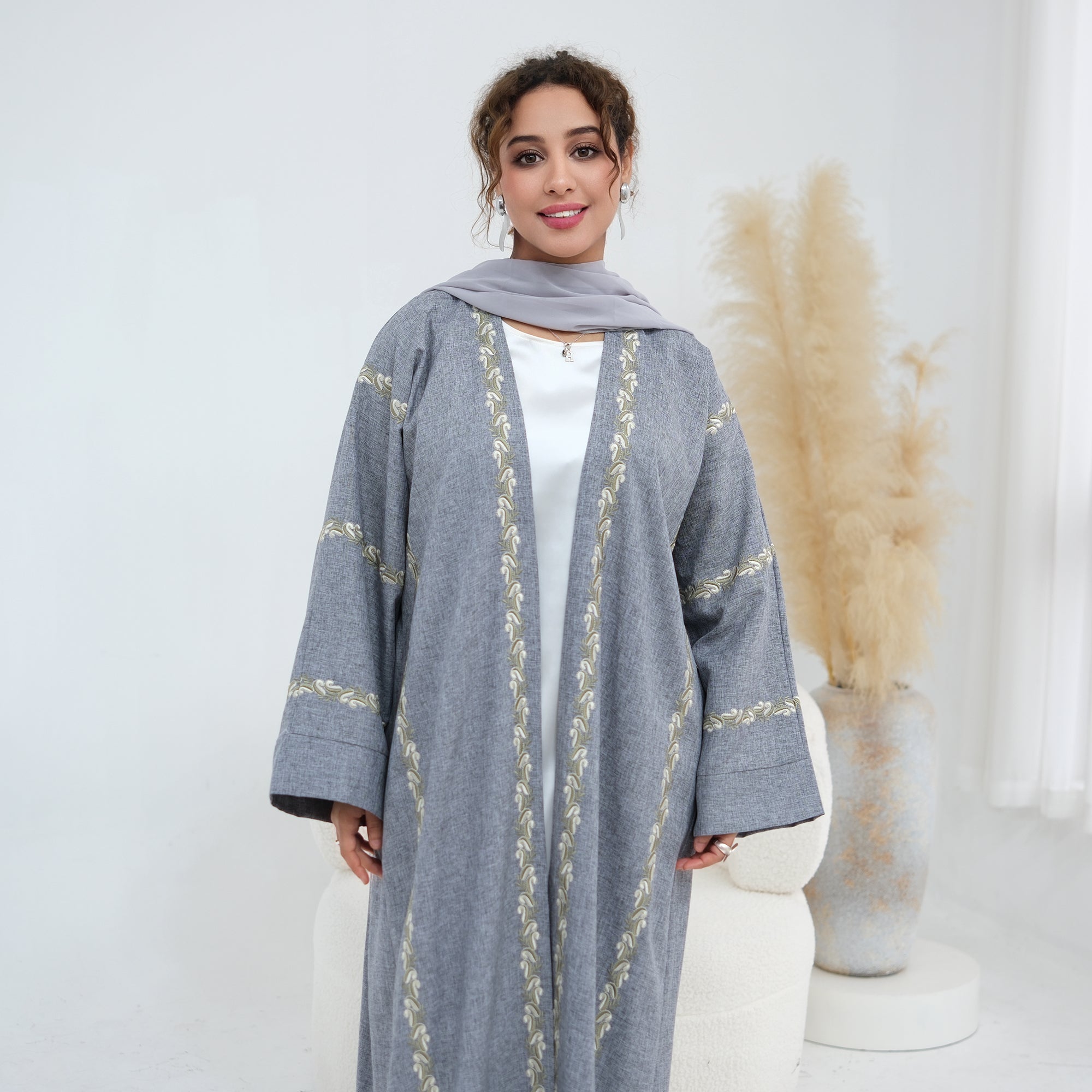 Exquisite large-size embroidered cardigan LR1153headscarf-free