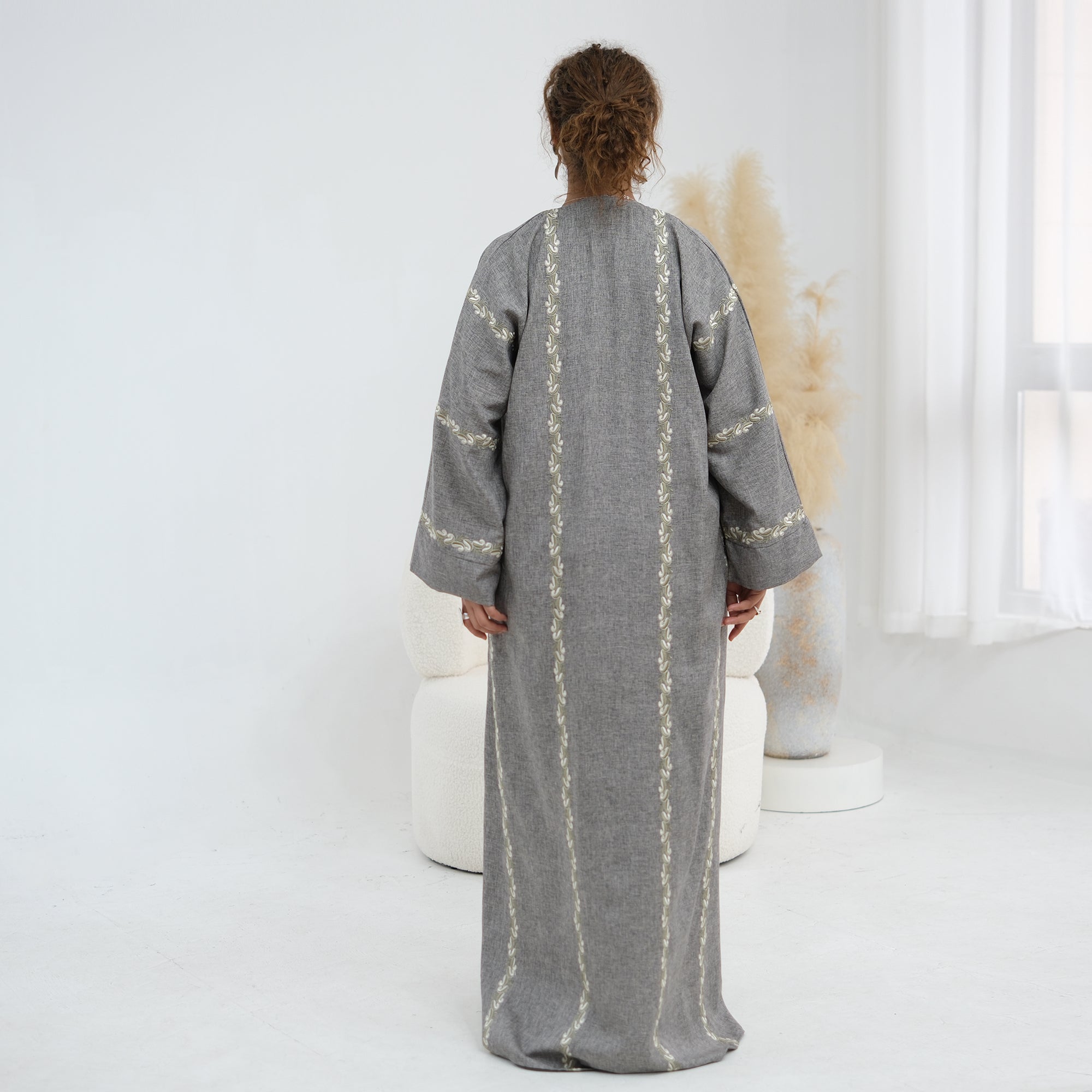 Exquisite large-size embroidered cardigan LR1153headscarf-free
