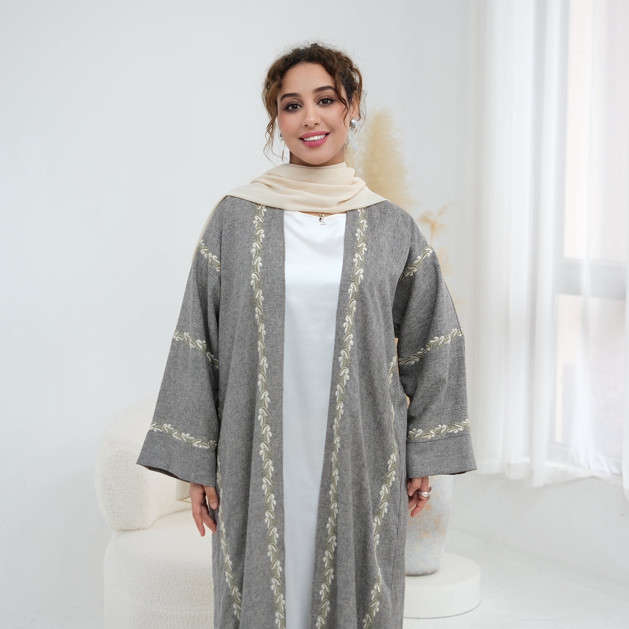 Exquisite large-size embroidered cardigan LR1153headscarf-free