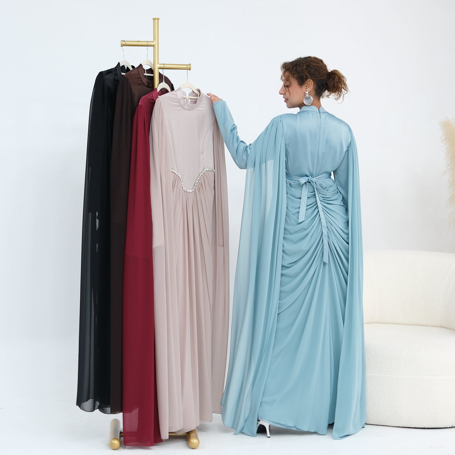 Long-sleeved dress with small high collar and diamond embellishment LR1168