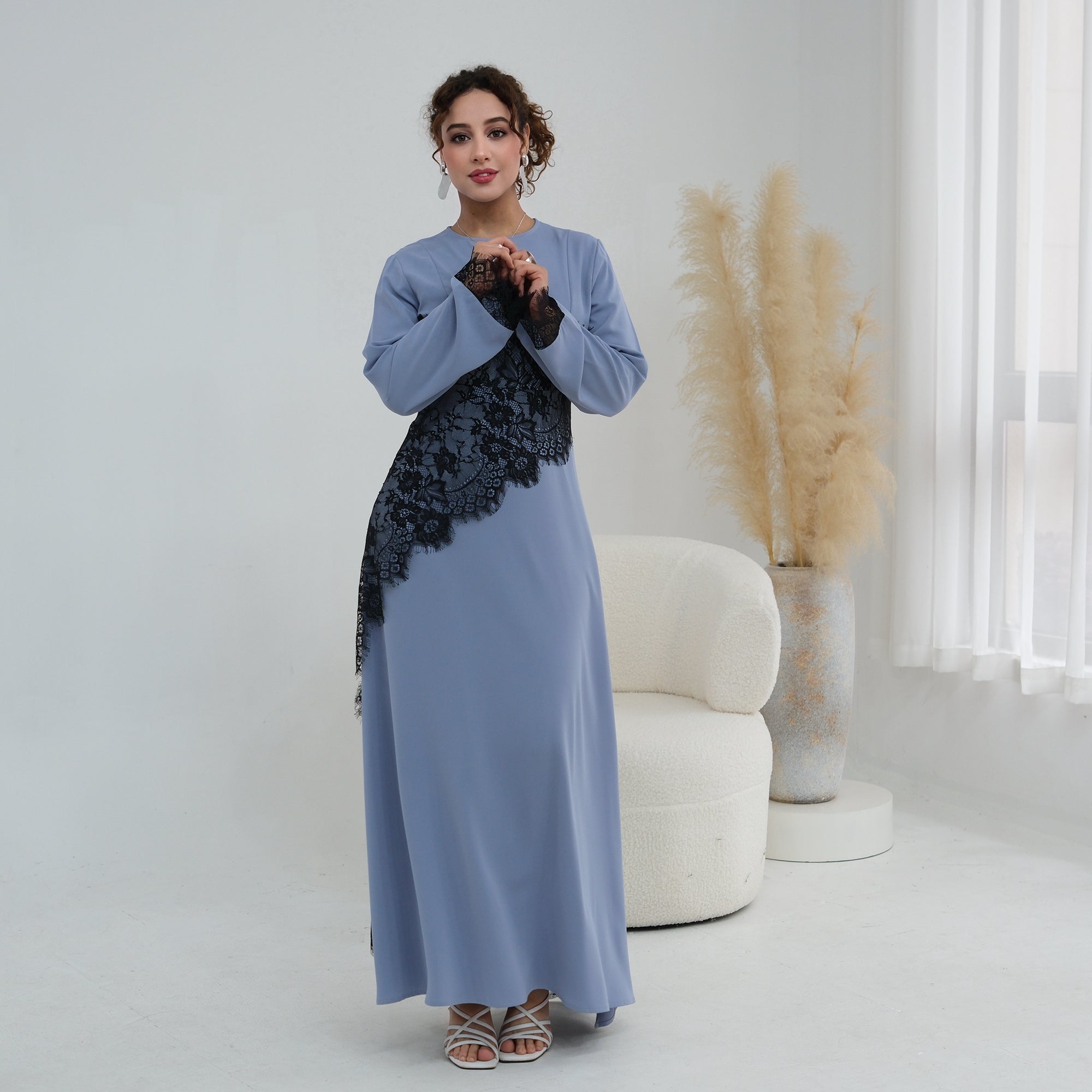 Loriya's new large-size long-sleeved lace-trimmed fitted waist dress LR1174