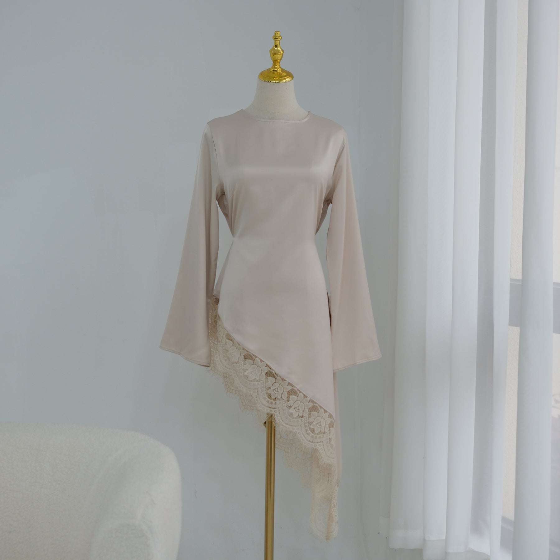 Large-size long-sleeved fashion lace patchwork long top LR1180