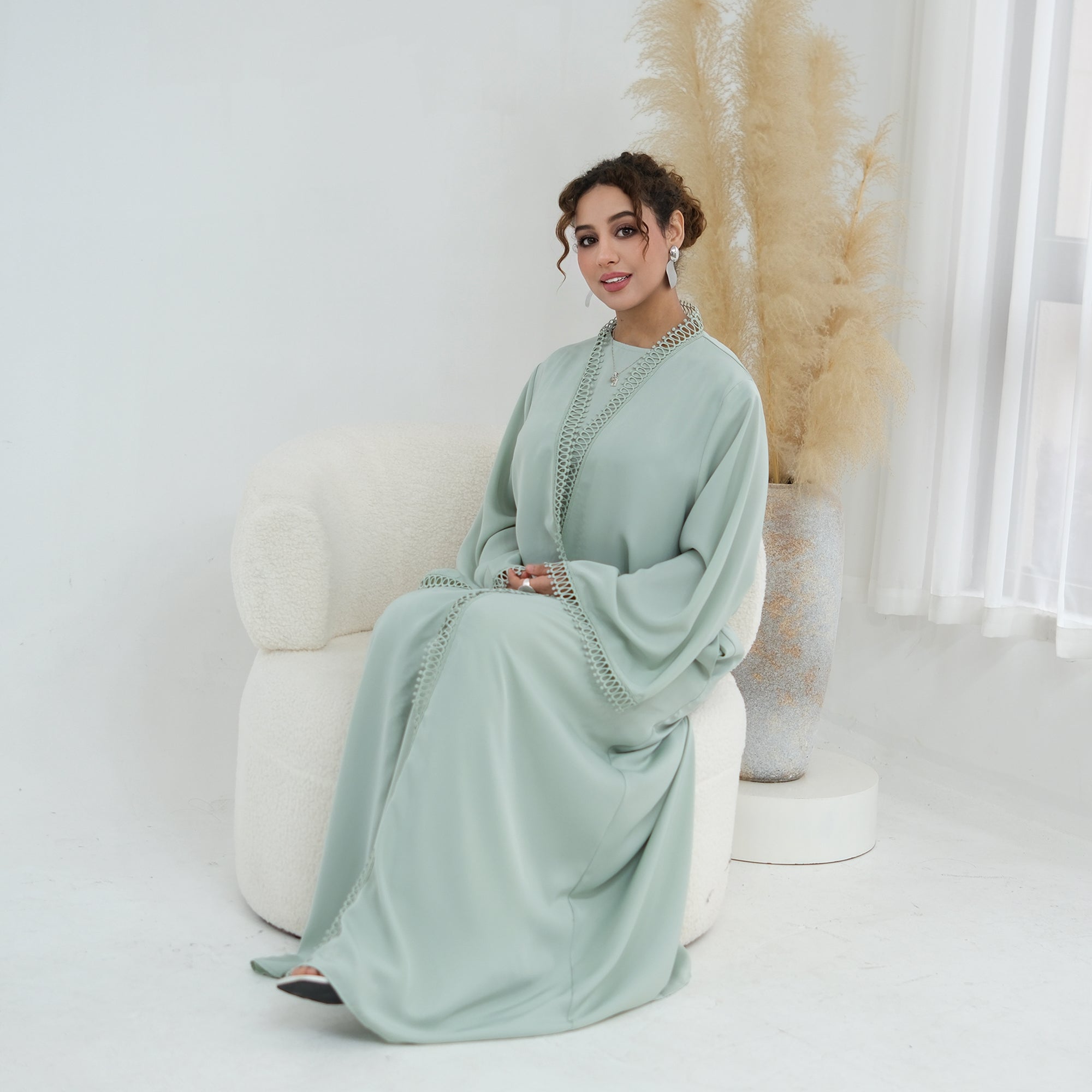 Stylish large-size lace-trimmed cardigan + two-piece set LR1182 as an undergarment
