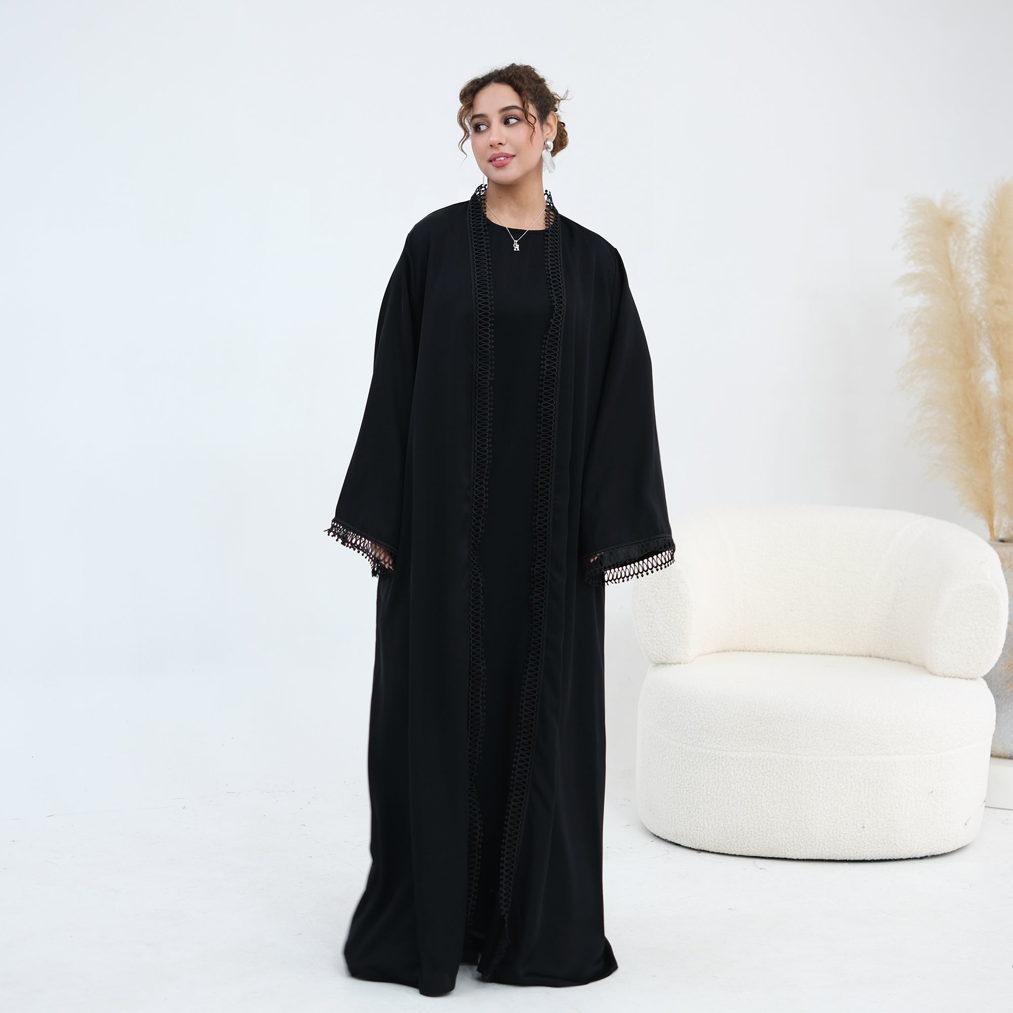 Stylish large-size lace-trimmed cardigan + two-piece set LR1182 as an undergarment