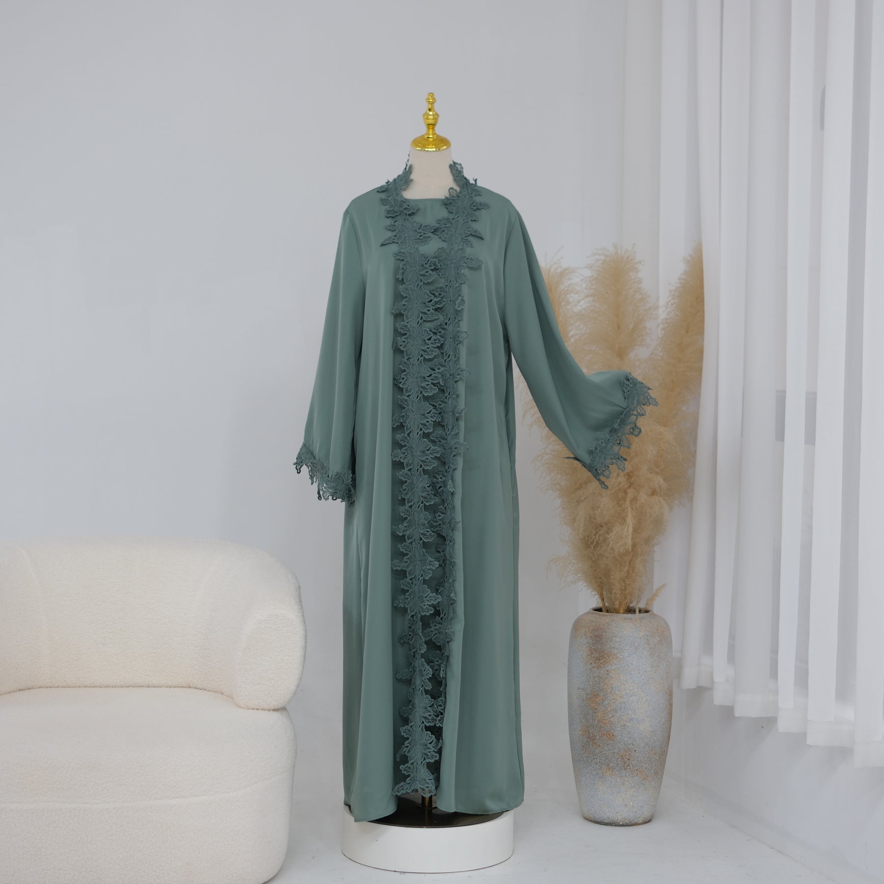 Two-piece set: large-size lace-spliced cardigan + matching dress, LR1184