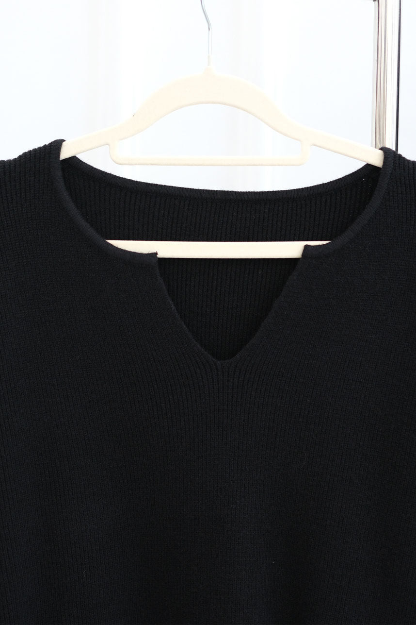 Terra Keyhole V-Neck Thick-Knit Modest Set WDM006 – Black