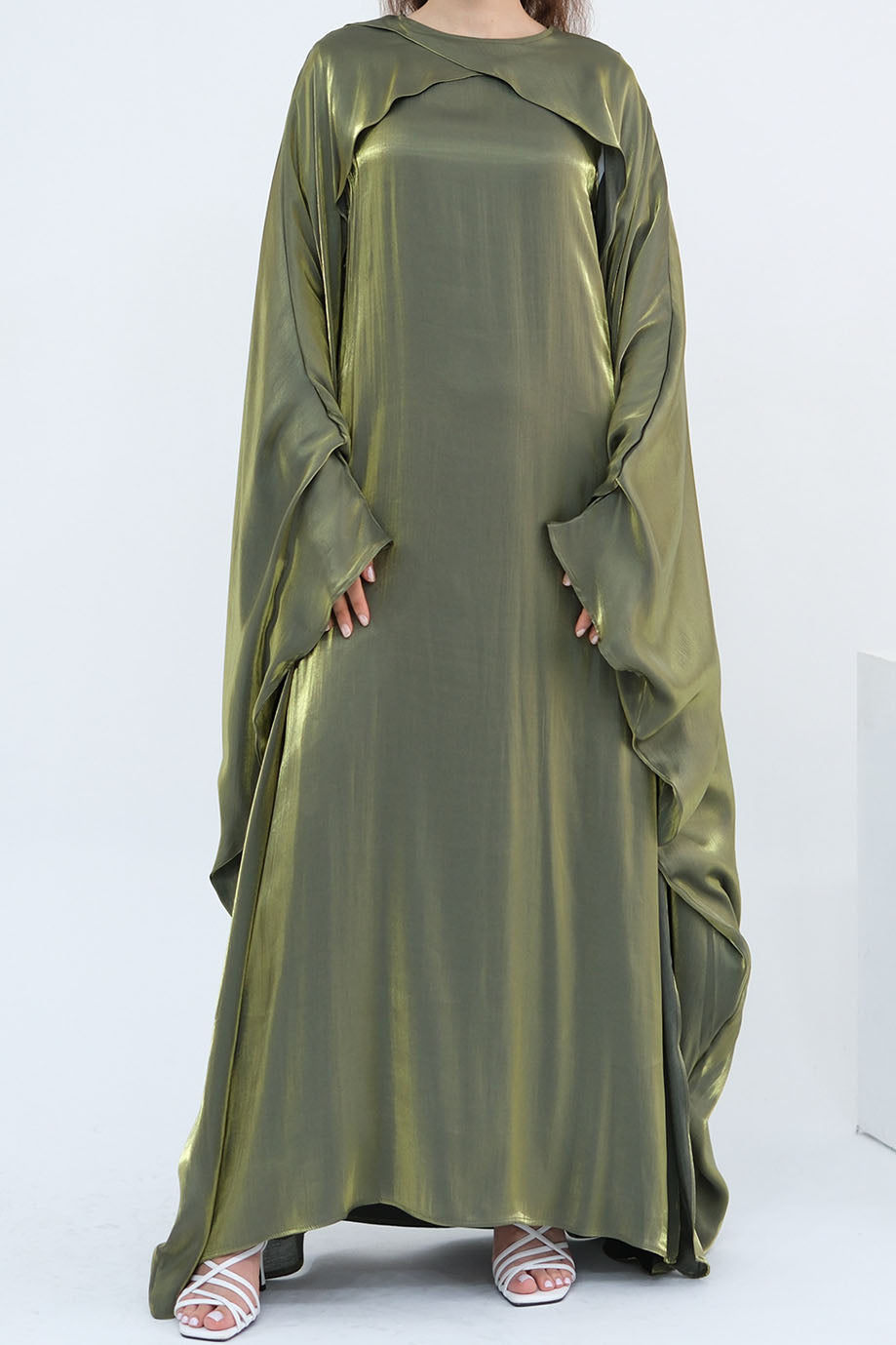 Solenne Pearl-Sheen Elegant Two-Piece Abaya 1028 – Olive Green