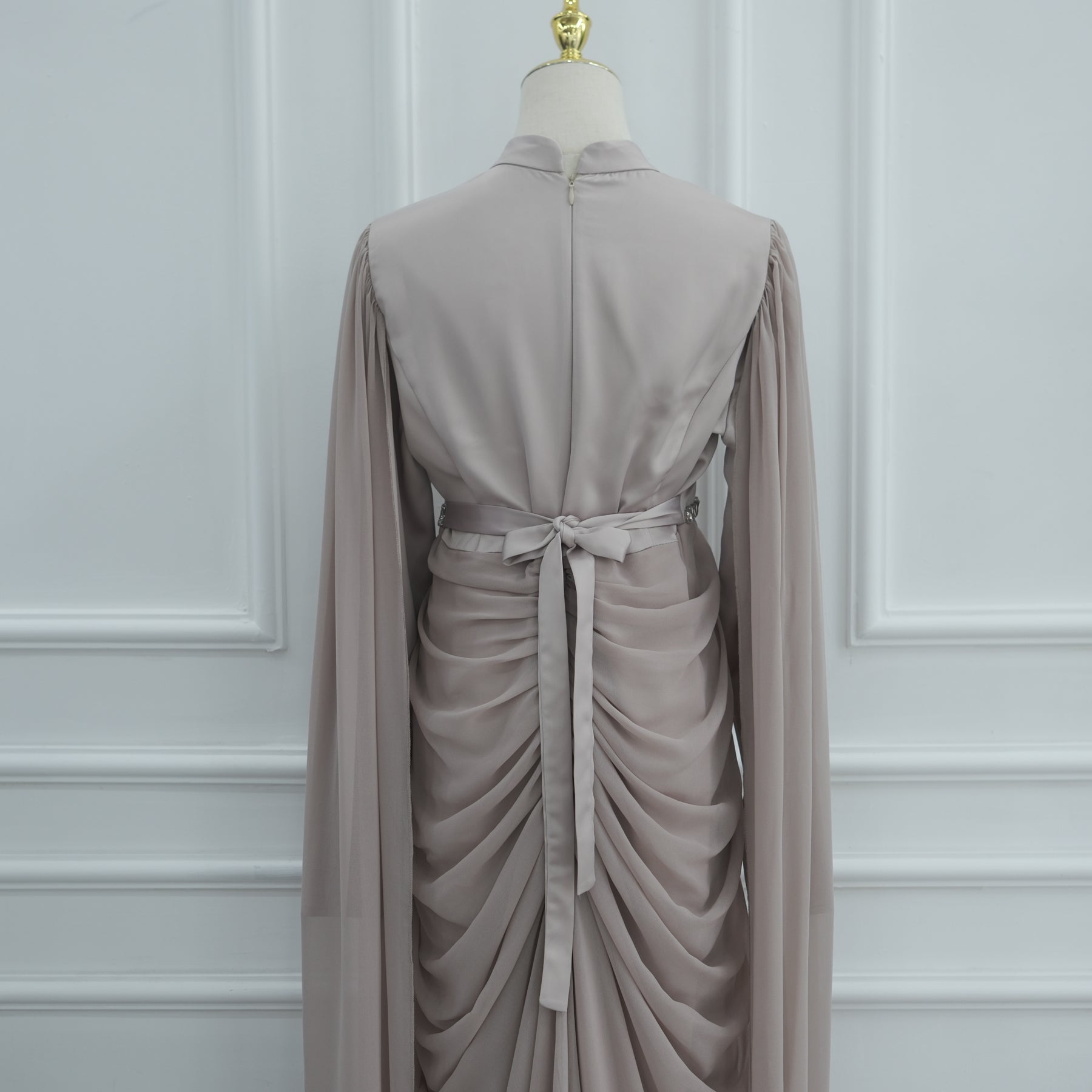 Long-sleeved dress with small high collar and diamond embellishment LR1168