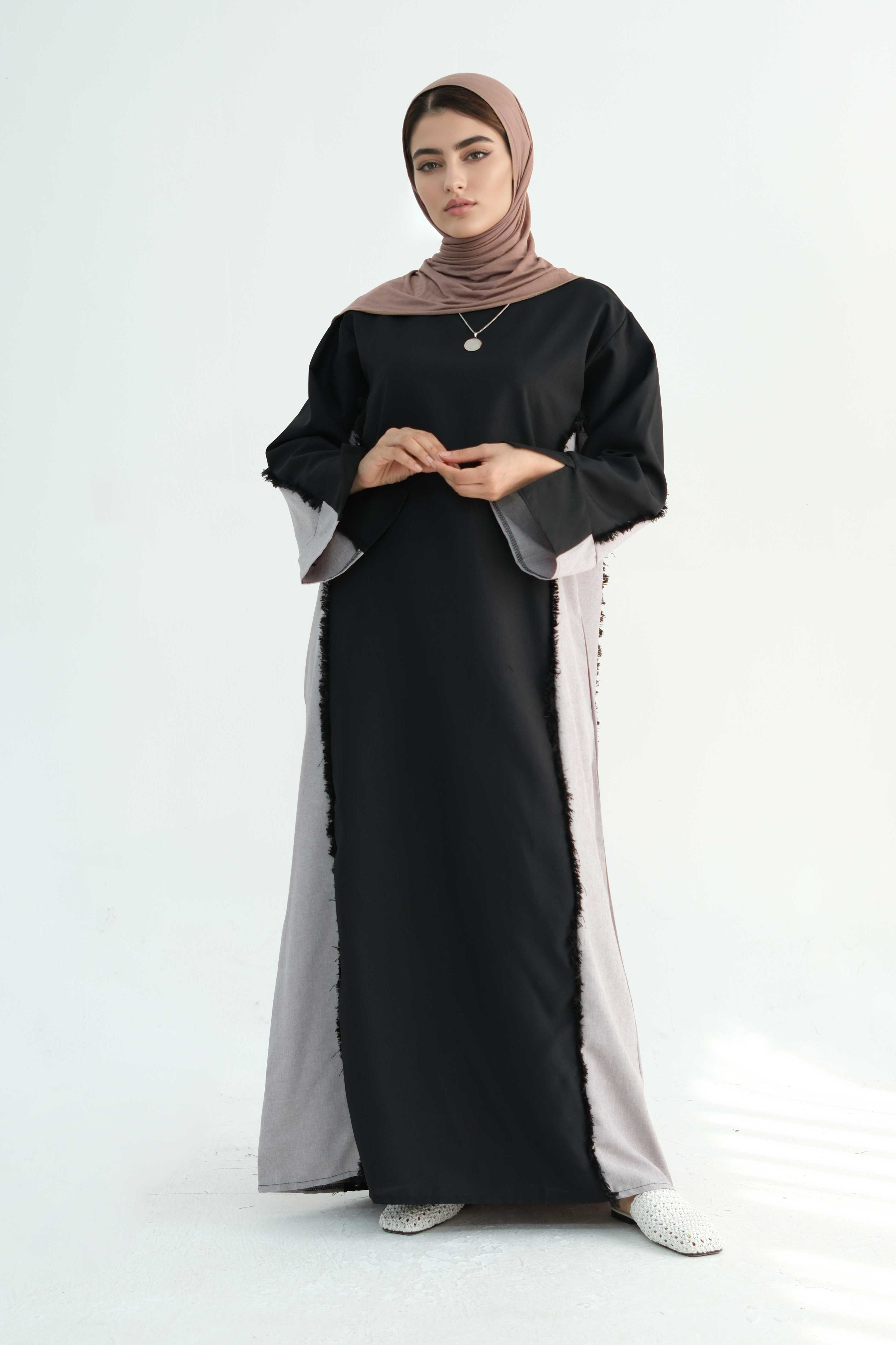 Yumna Two-Tone Fringe Trim Abaya 897-Black