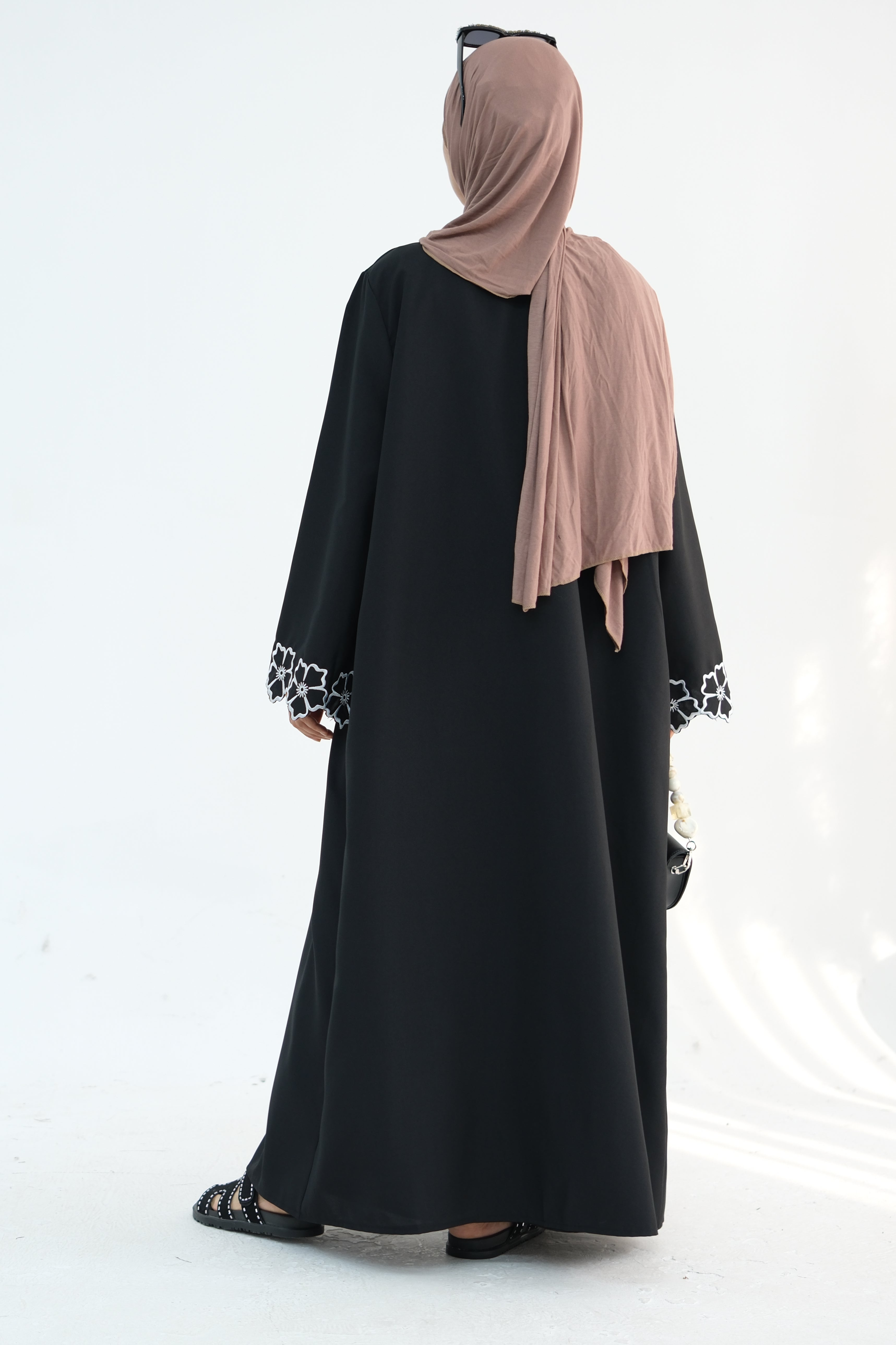 Anam Floral Embroidered Two-Piece Abaya Set 899+900 Black