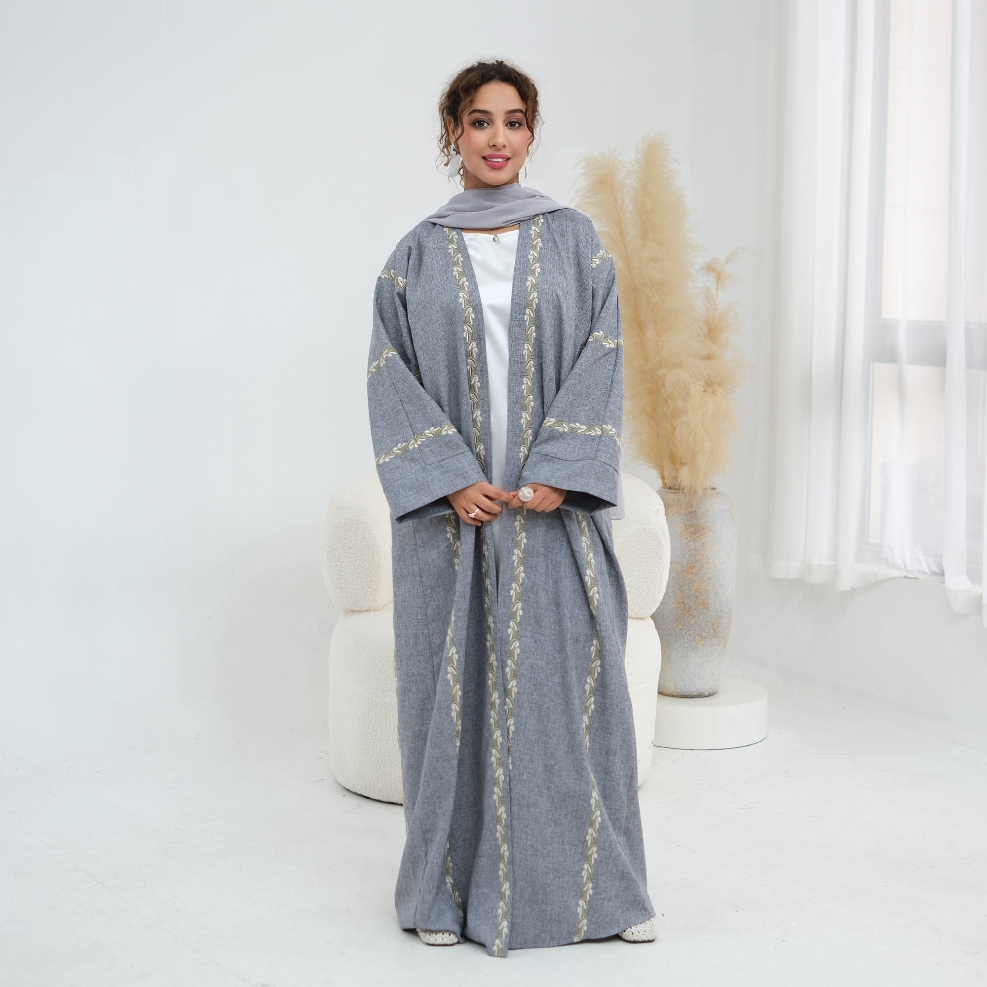 Exquisite large-size embroidered cardigan LR1153headscarf-free