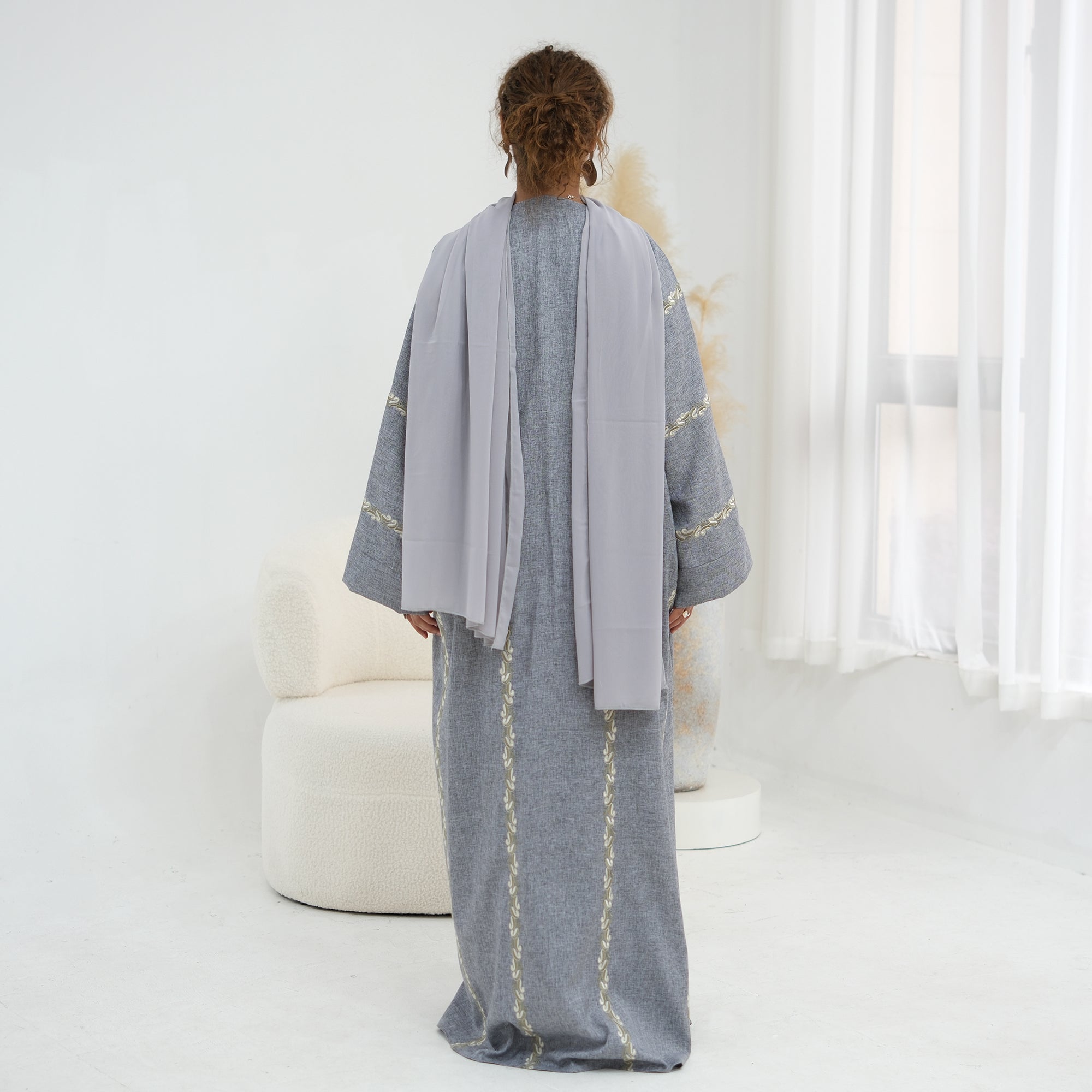 Exquisite large-size embroidered cardigan LR1153headscarf-free