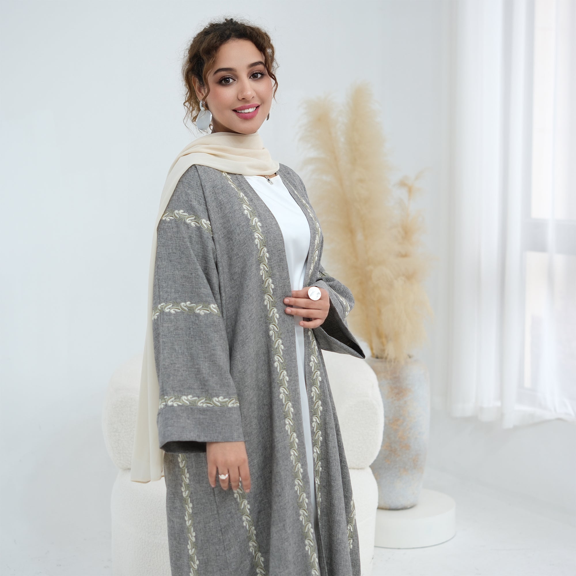 Exquisite large-size embroidered cardigan LR1153headscarf-free