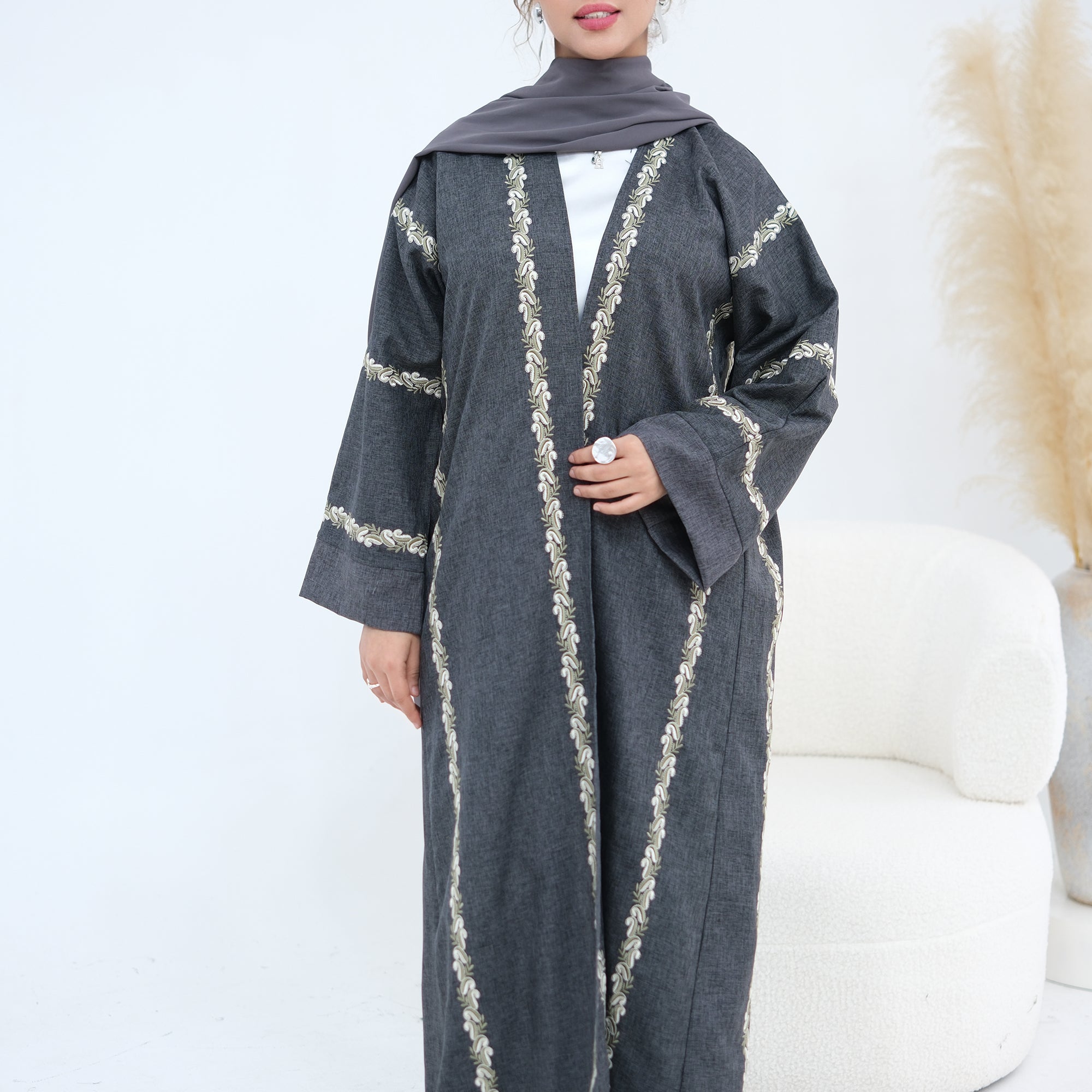 Exquisite large-size embroidered cardigan LR1153headscarf-free