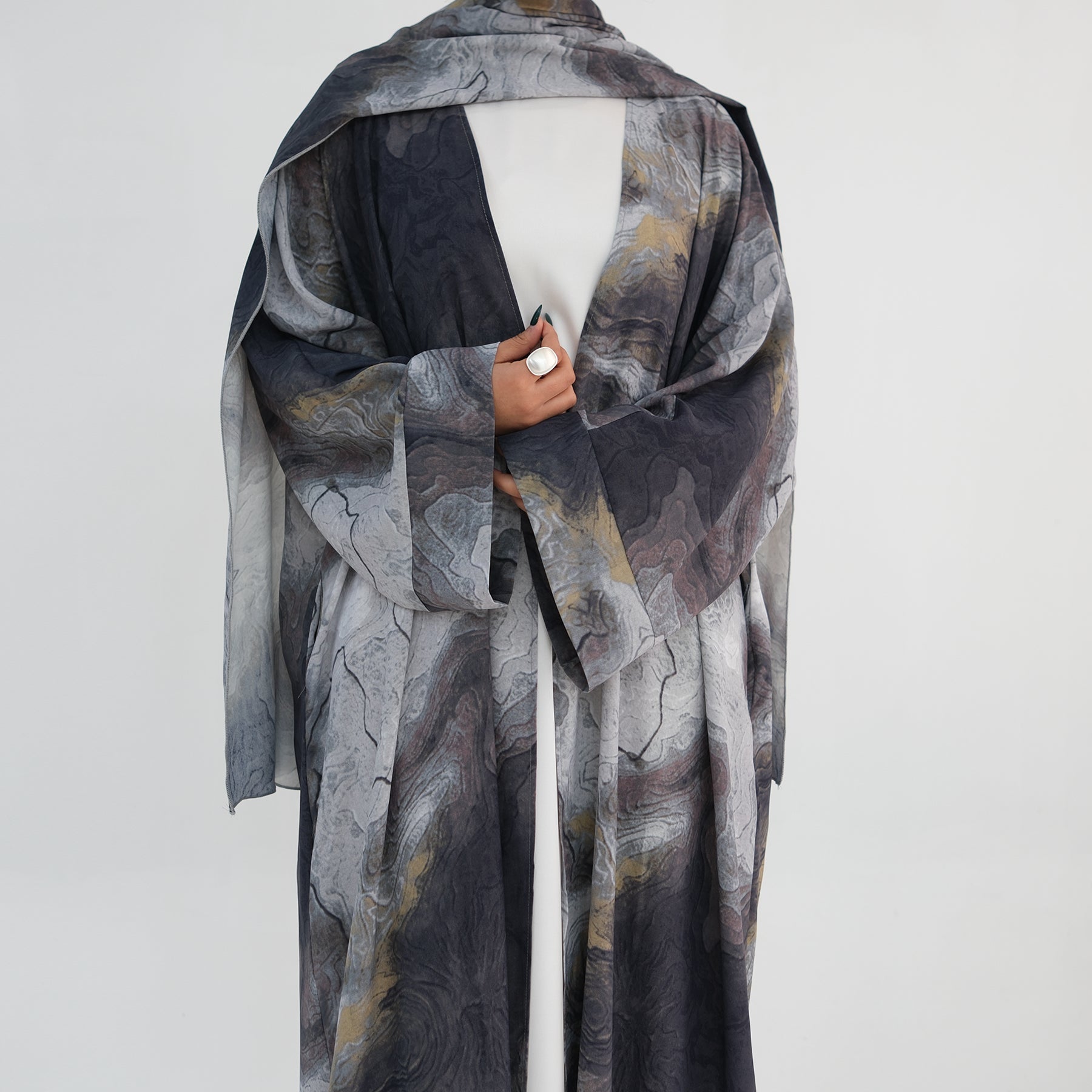 Loriya two-piece floral cardigan + scarf LR1158