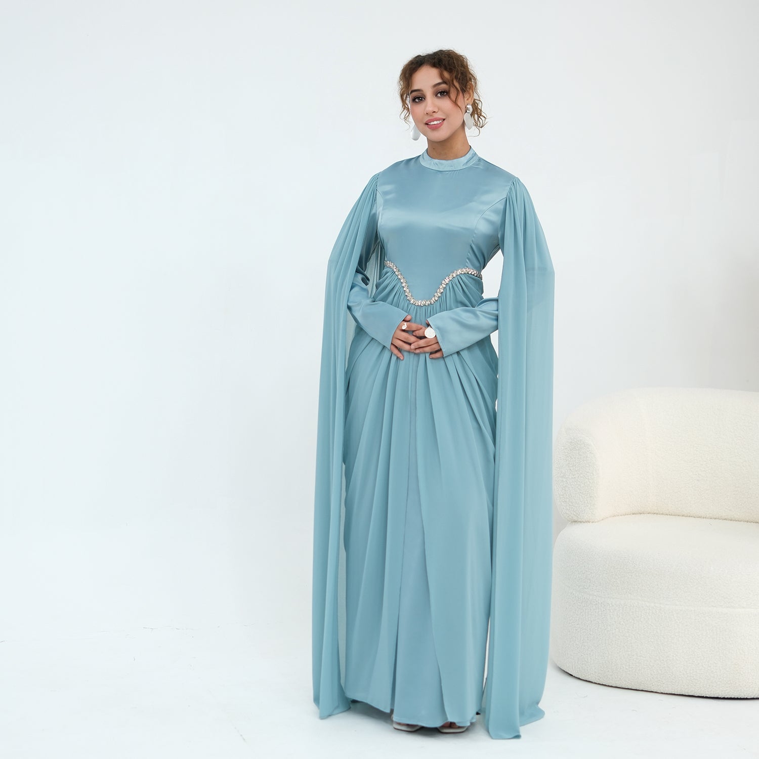 Long-sleeved dress with small high collar and diamond embellishment LR1168