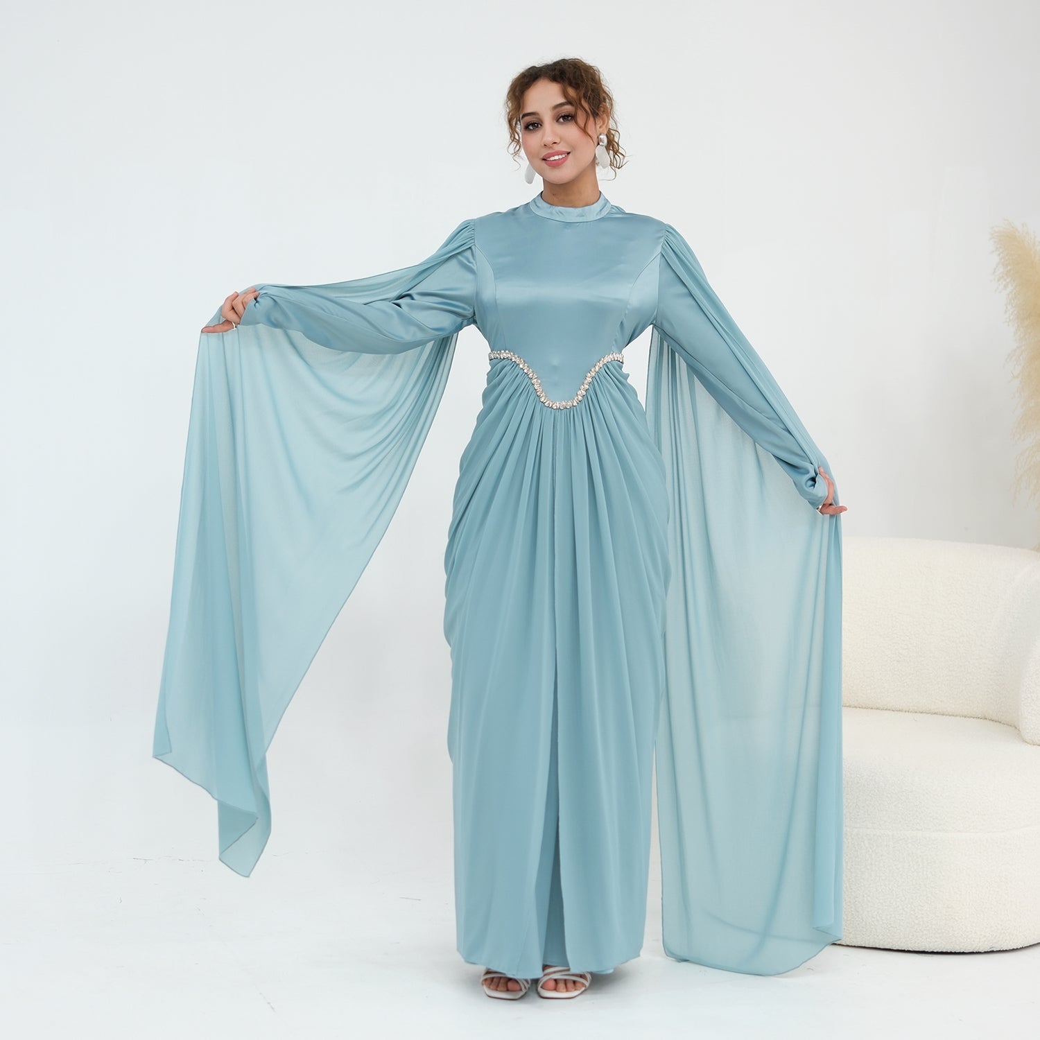 Long-sleeved dress with small high collar and diamond embellishment LR1168