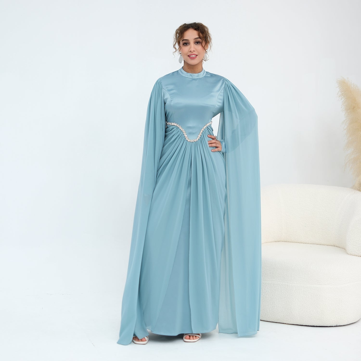 Long-sleeved dress with small high collar and diamond embellishment LR1168