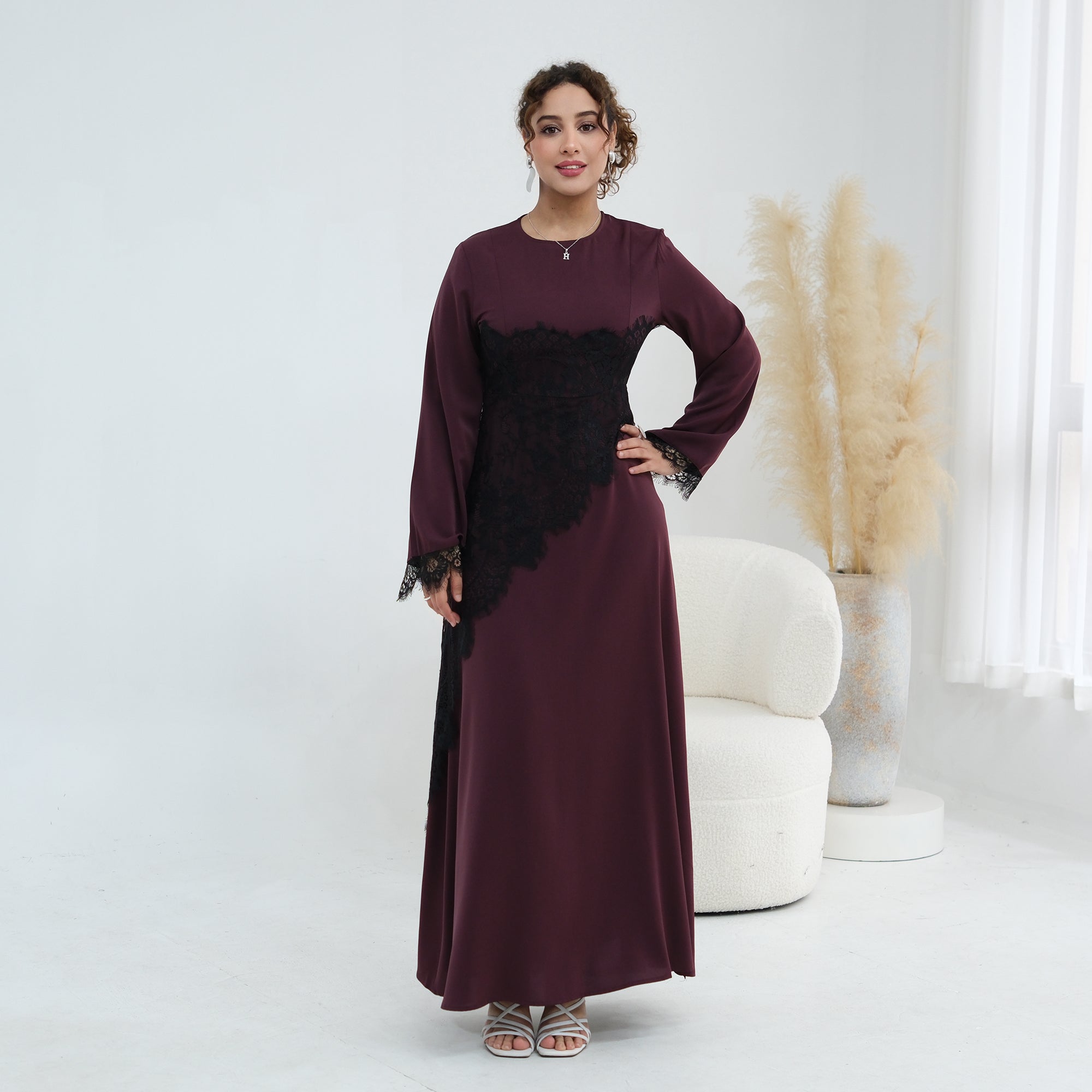 Loriya's new large-size long-sleeved lace-trimmed fitted waist dress LR1174