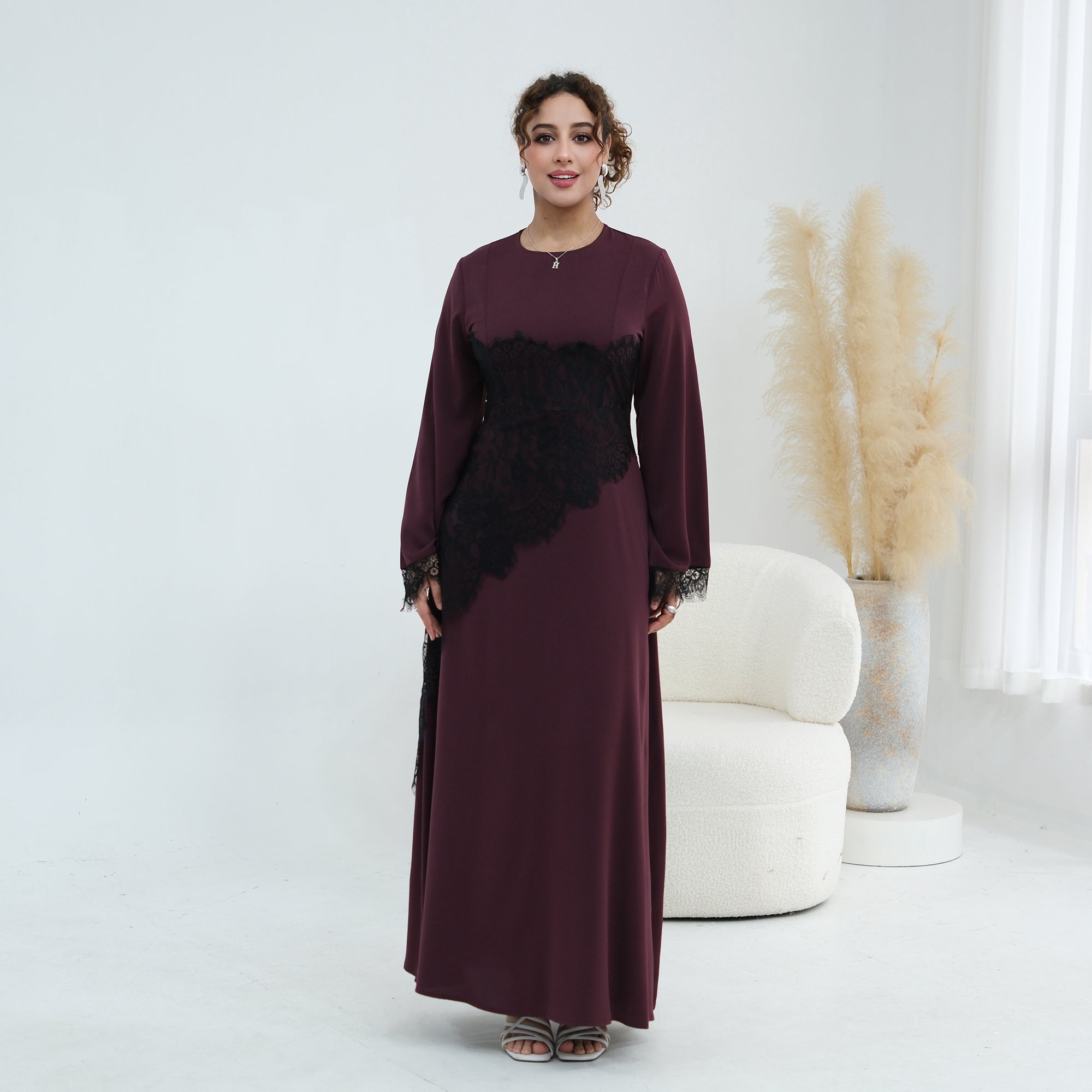 Loriya's new large-size long-sleeved lace-trimmed fitted waist dress LR1174