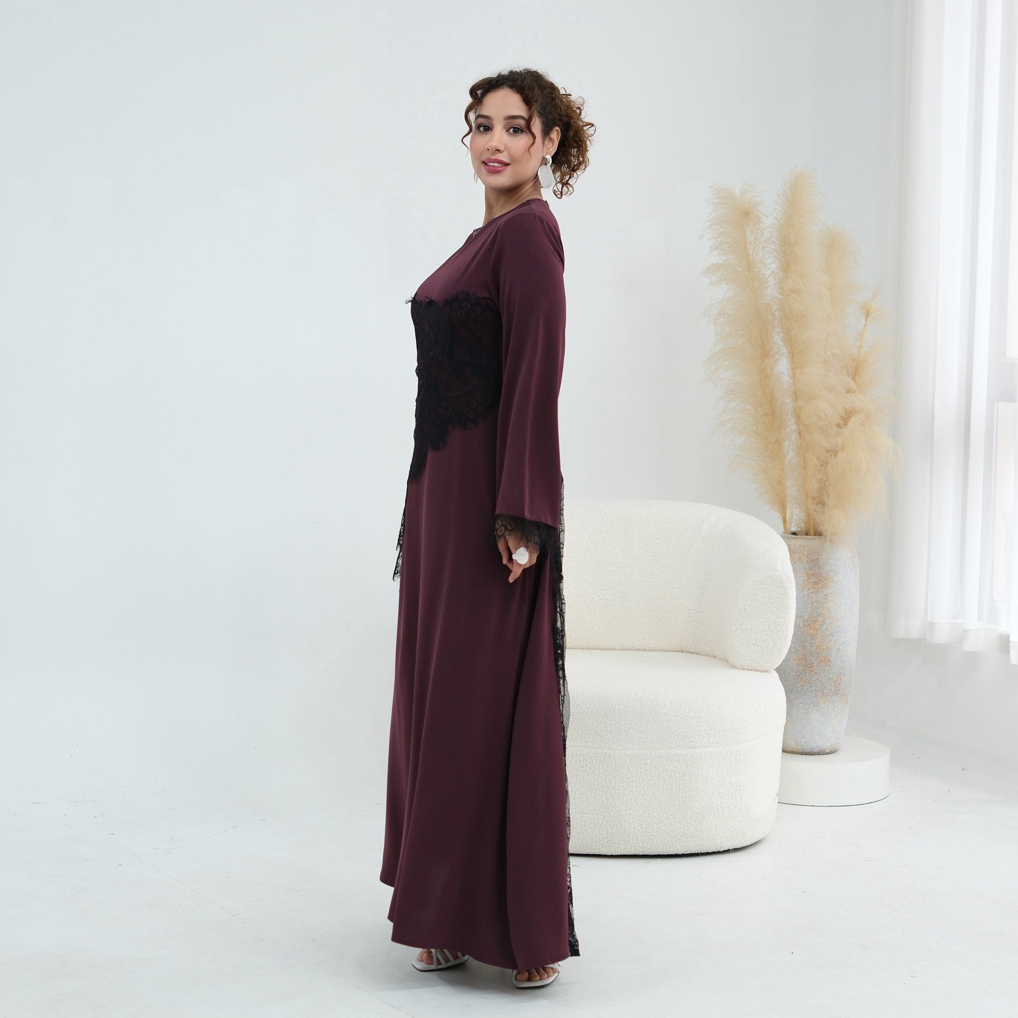 Loriya's new large-size long-sleeved lace-trimmed fitted waist dress LR1174