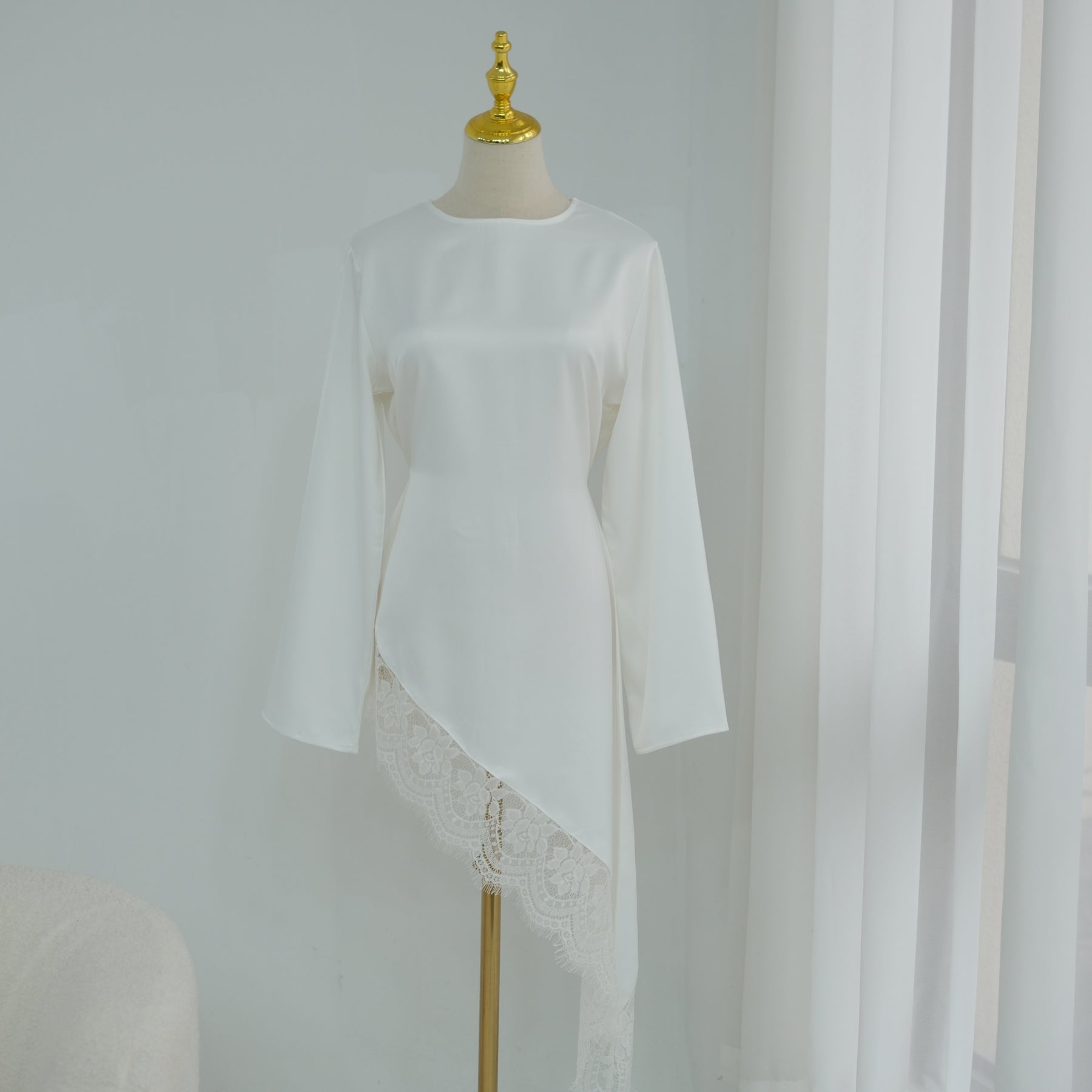 Large-size long-sleeved fashion lace patchwork long top LR1180