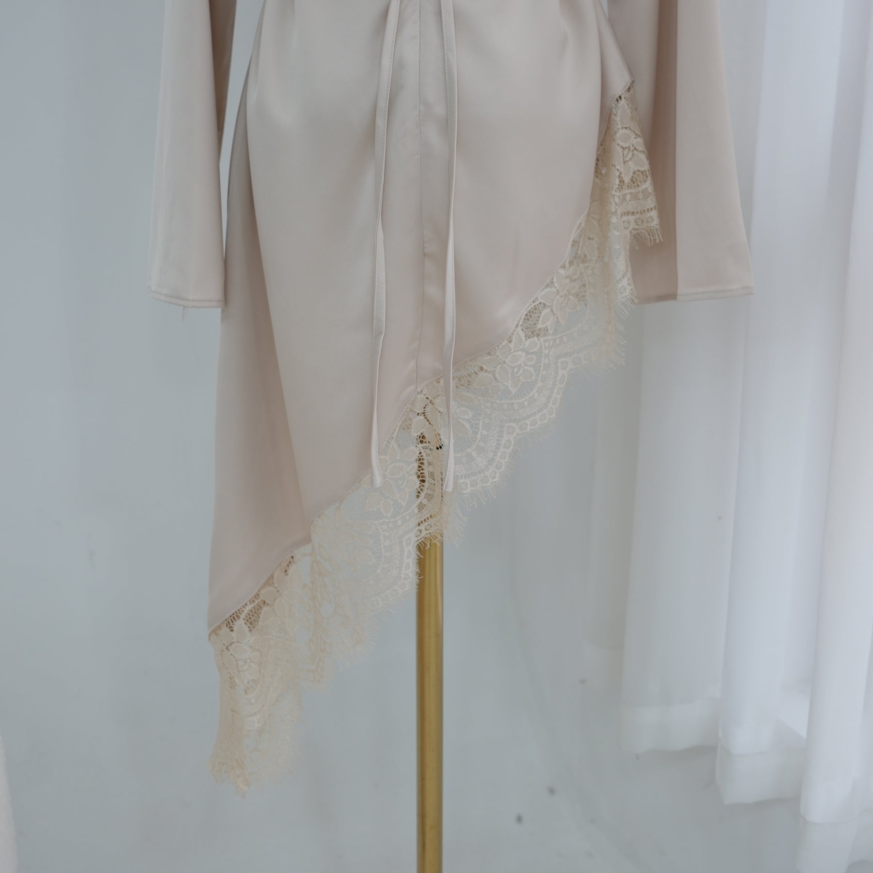 Large-size long-sleeved fashion lace patchwork long top LR1180
