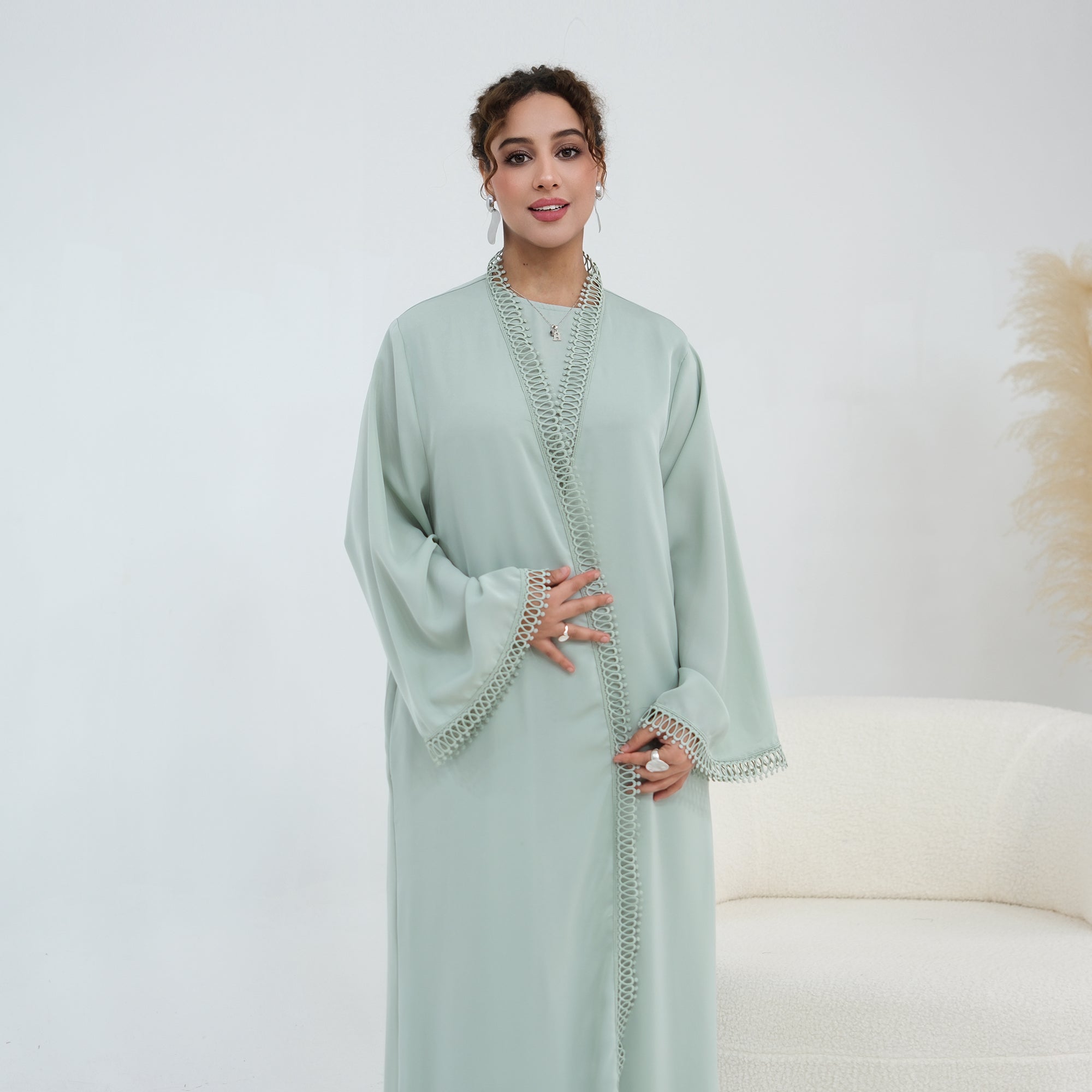 Stylish large-size lace-trimmed cardigan + two-piece set LR1182 as an undergarment