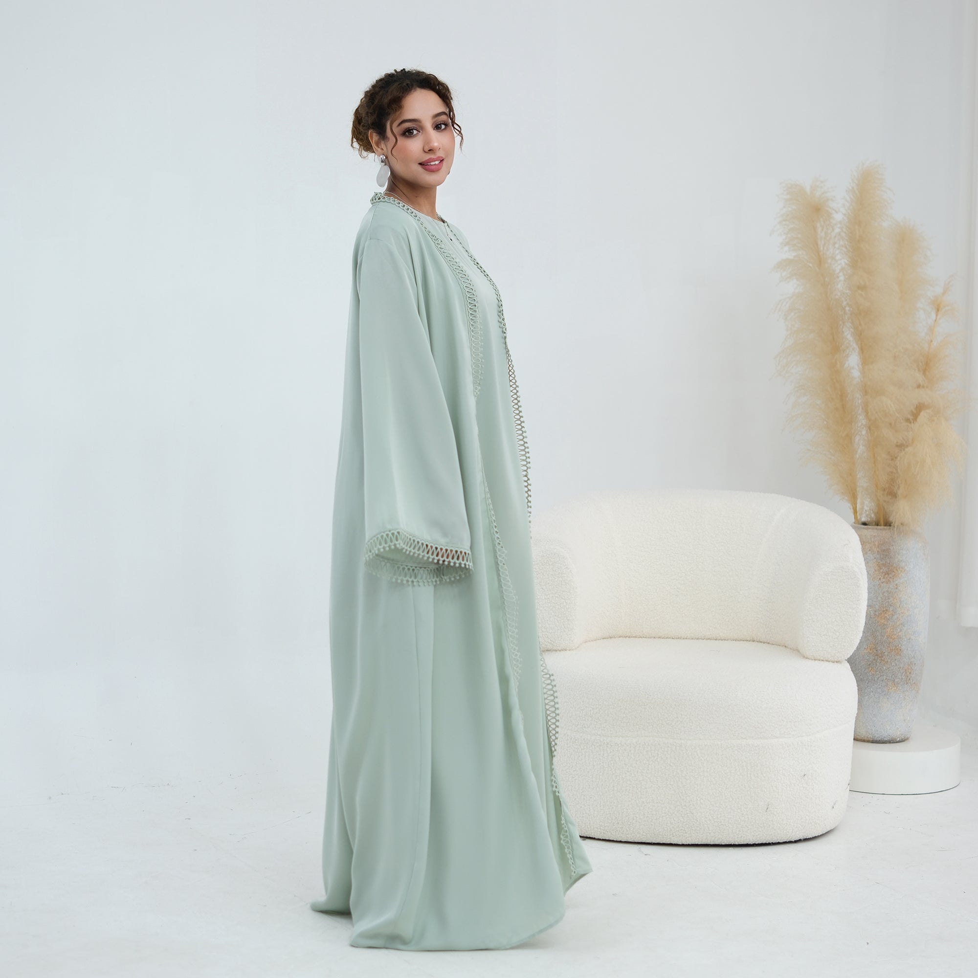 Stylish large-size lace-trimmed cardigan + two-piece set LR1182 as an undergarment