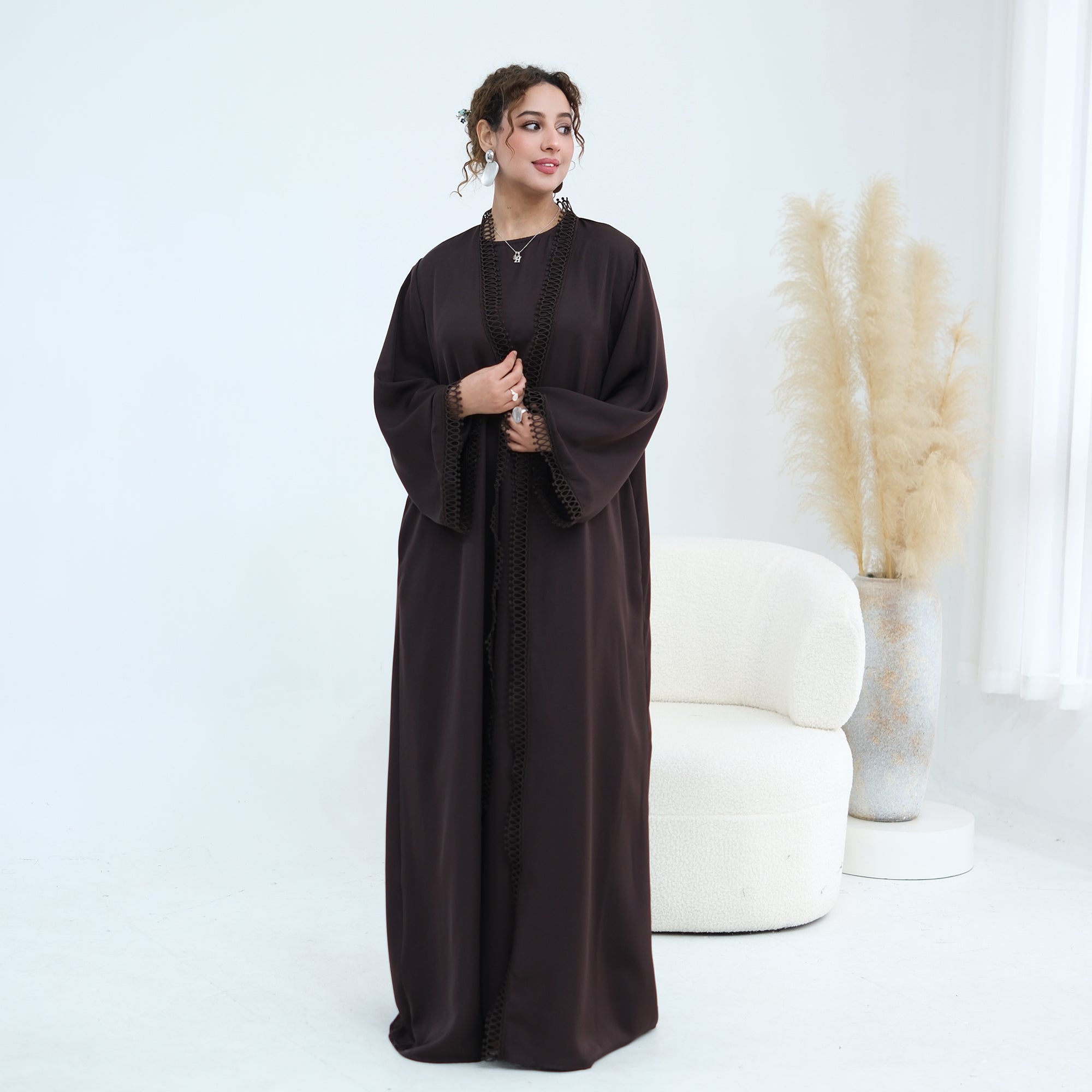 Stylish large-size lace-trimmed cardigan + two-piece set LR1182 as an undergarment