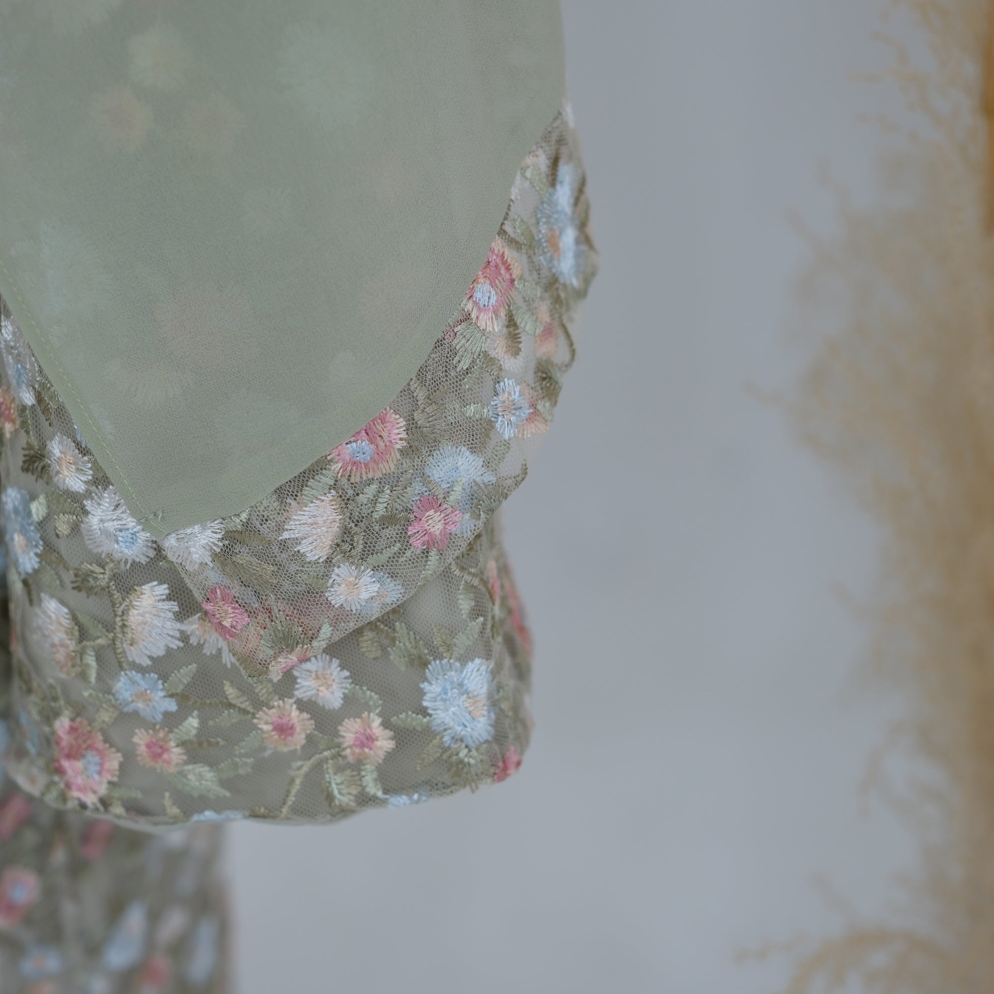 Large-size full-body floral embroidery double-layer cardigan + scarf LR1188