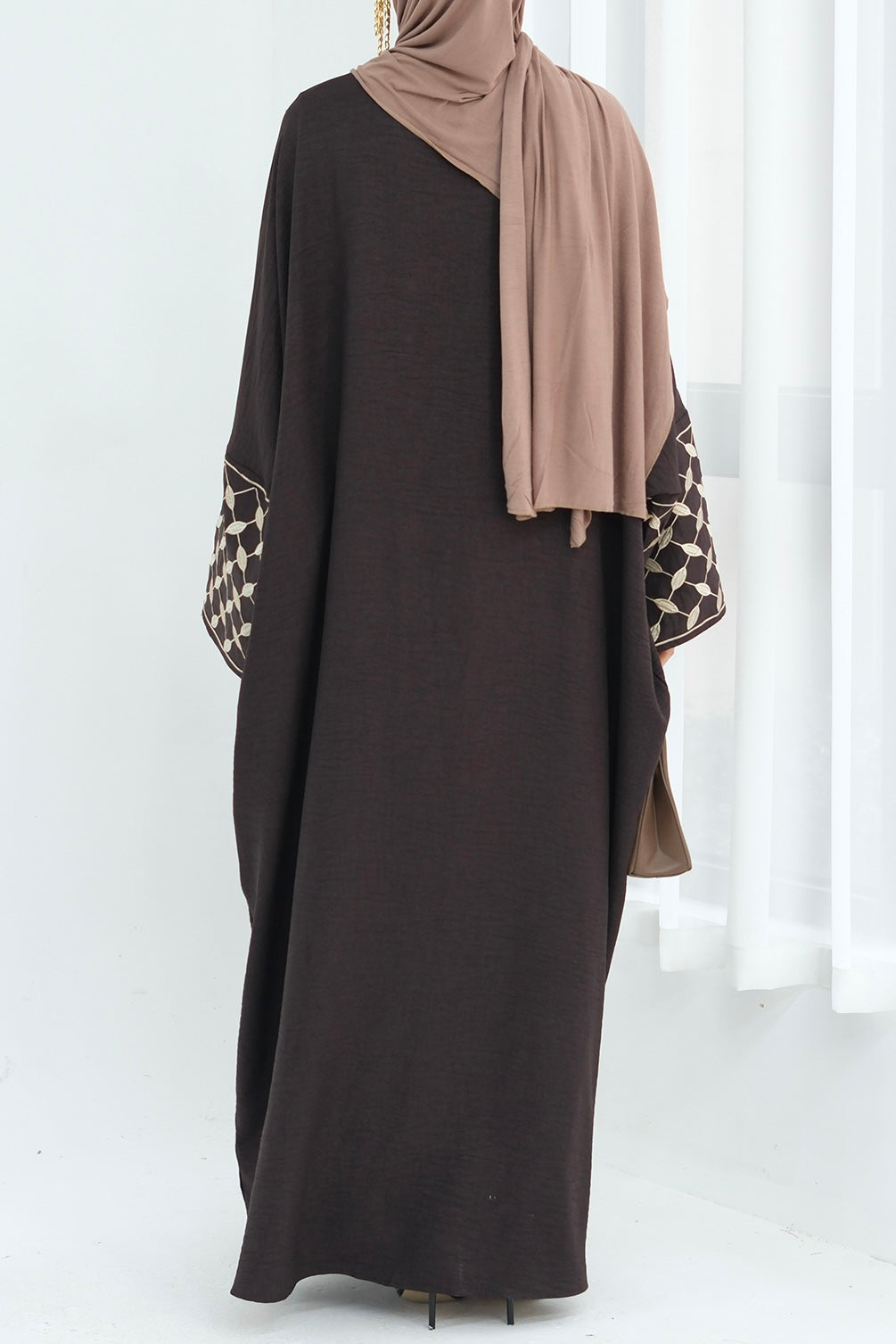 Alice Keffiyeh-Inspired Embroidery Open Abaya 837 - Coffee