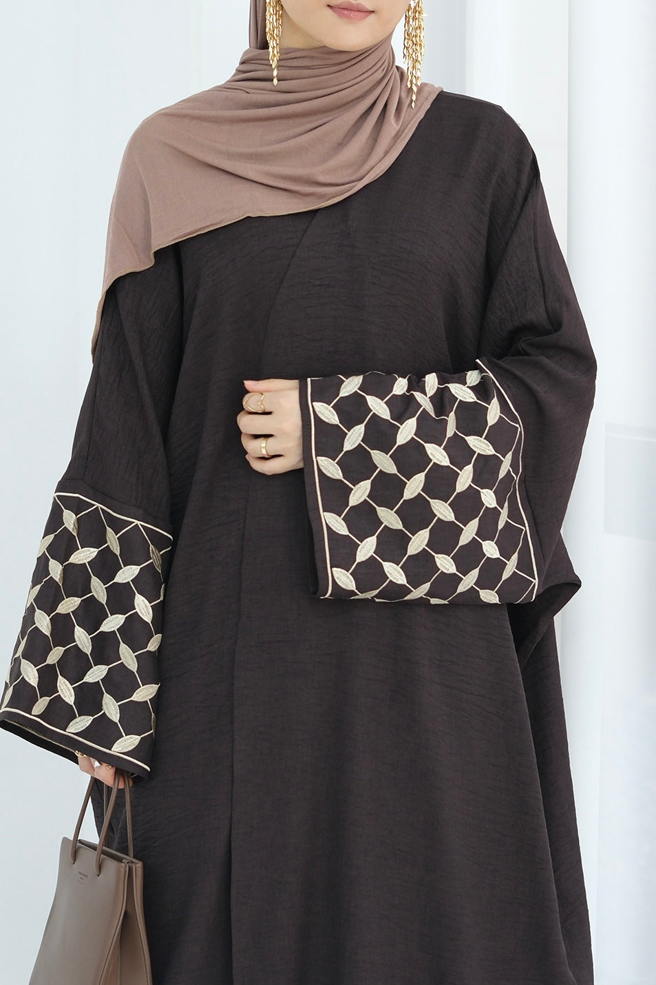 Alice Keffiyeh-Inspired Embroidery Open Abaya 837 -Coffee