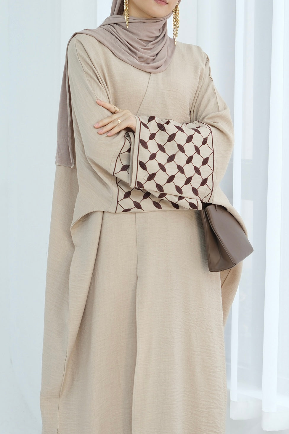 Alice Keffiyeh-Inspired Embroidery Open Abaya 837 -Beige