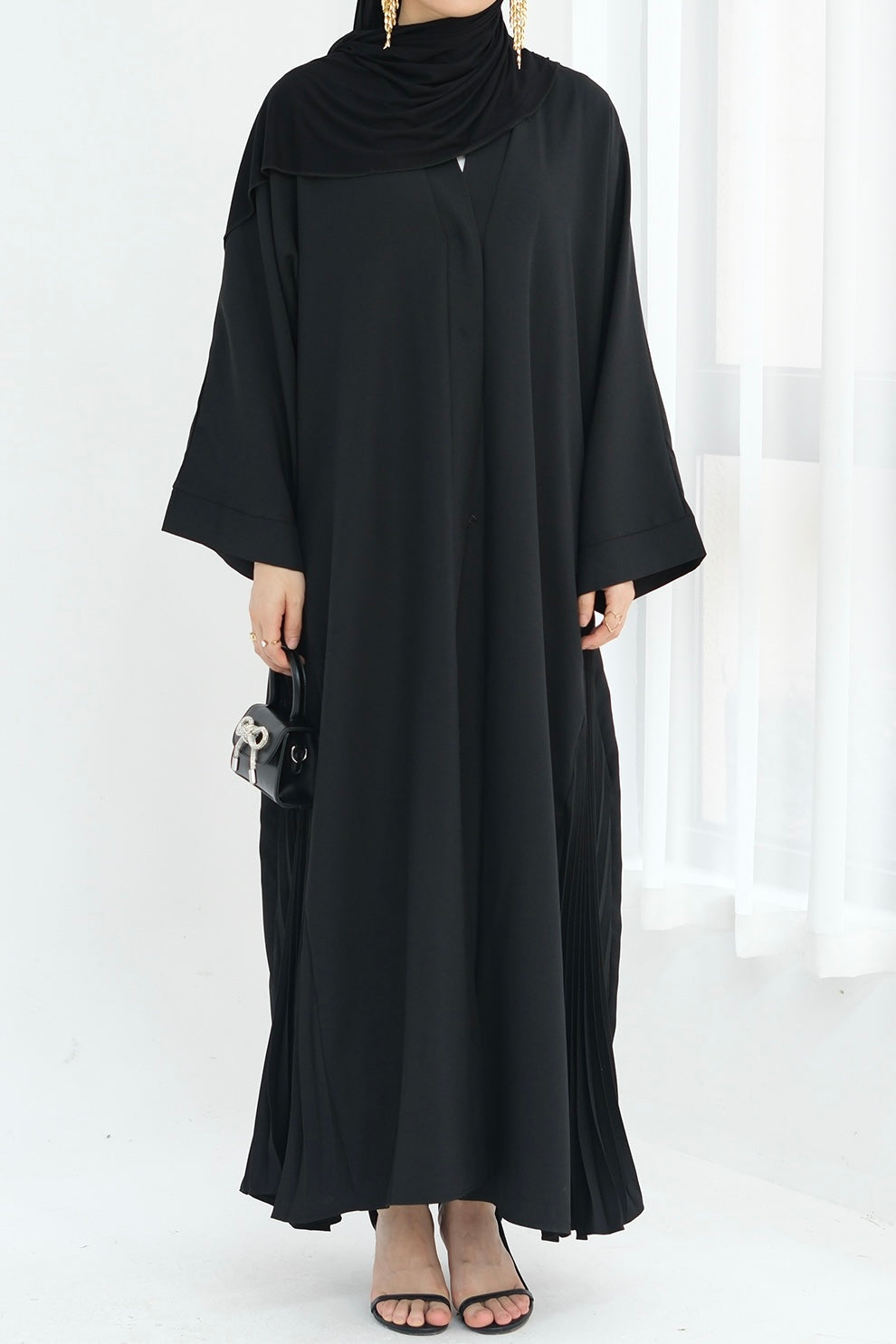 Haniya Pleated Design Open Abaya 850-Black